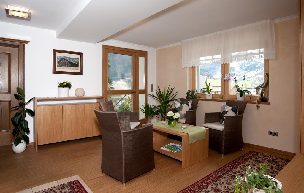 Haus Alpina Hotel Au (Vorarlberg) Luaran gambar