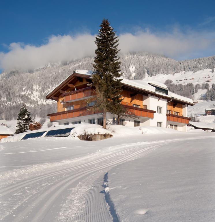Haus Alpina Hotel Au (Vorarlberg) Luaran gambar